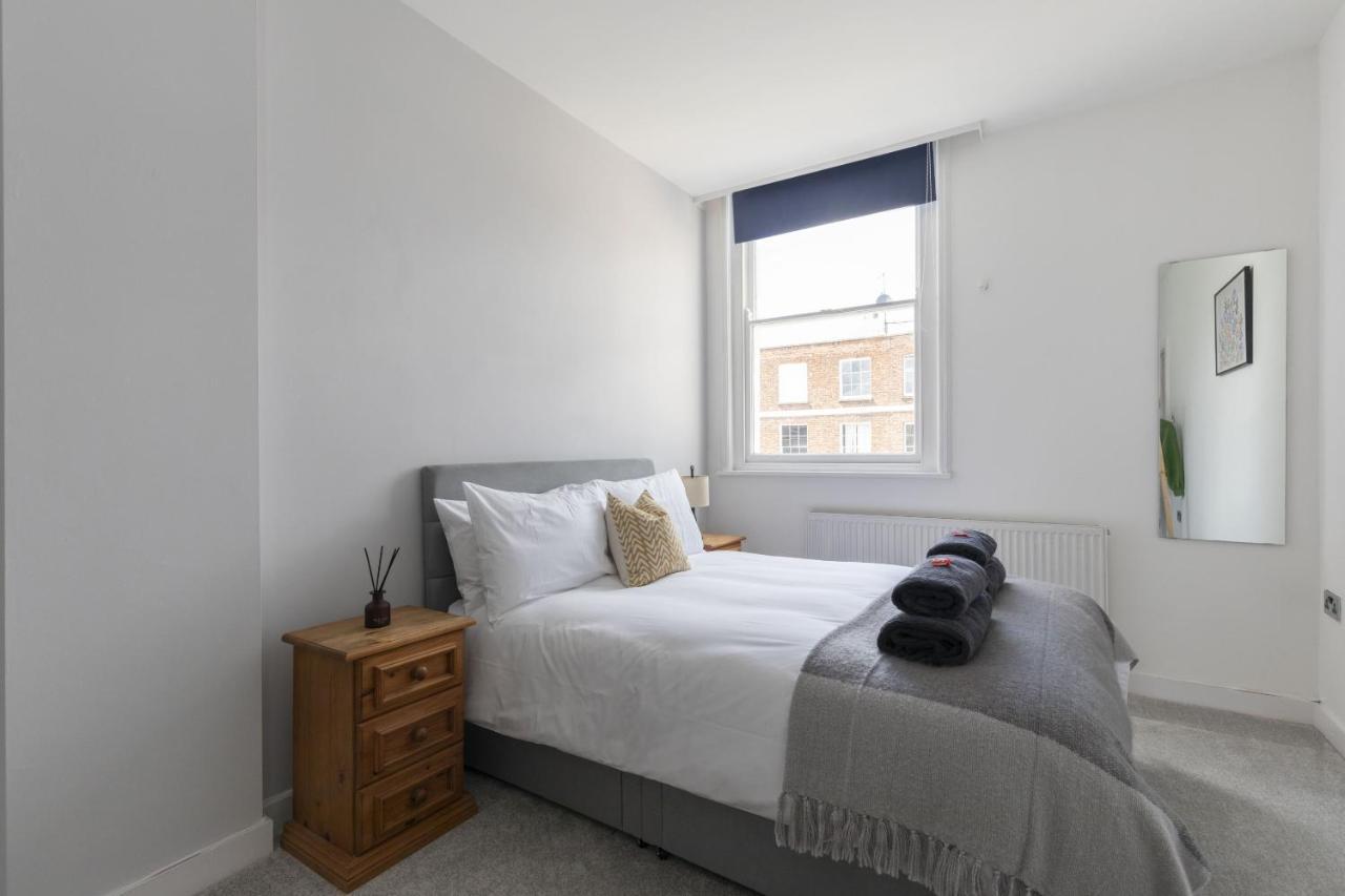 Beautifully Presented Newly Renovated City-Centre Apartment In Cheltenham Exteriör bild